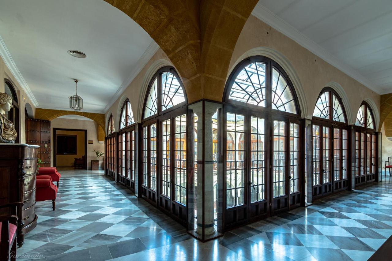 Palacio Marques De La Gomera Osuna Luaran gambar