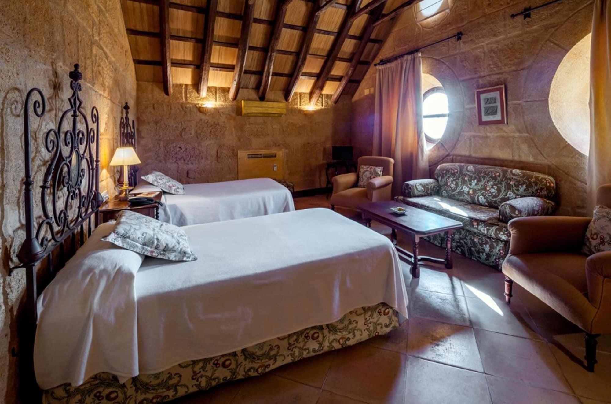Palacio Marques De La Gomera Osuna Luaran gambar
