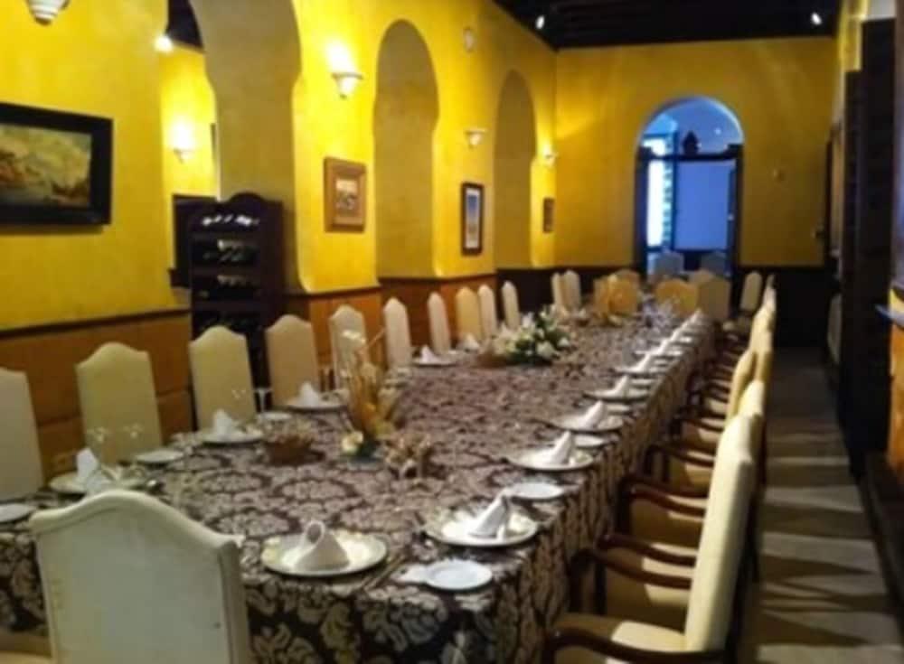 Palacio Marques De La Gomera Osuna Luaran gambar