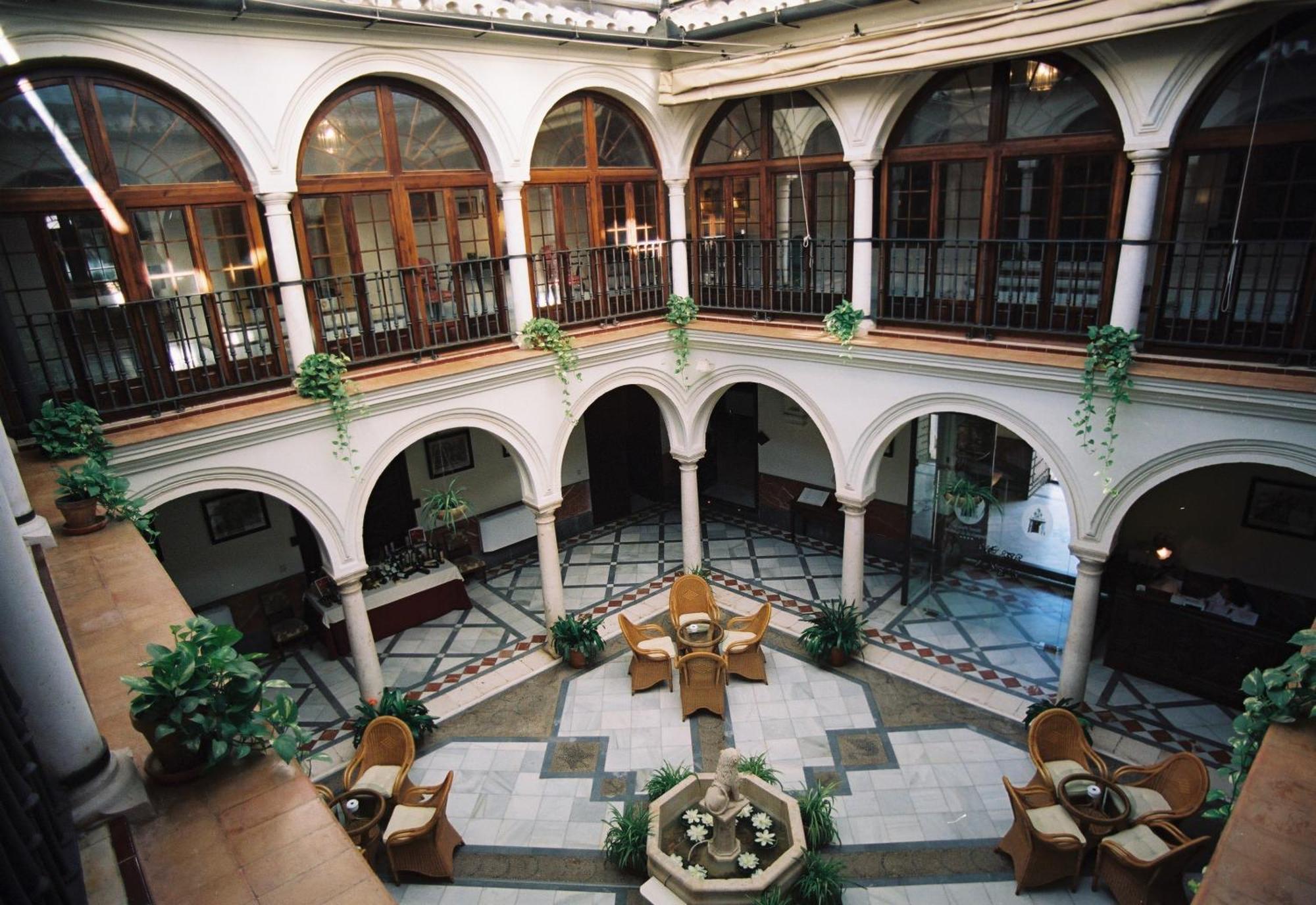 Palacio Marques De La Gomera Osuna Luaran gambar